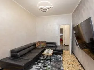 Immagine per Appartamento in Vendita a Torino Corso Alessandro Tassoni 80