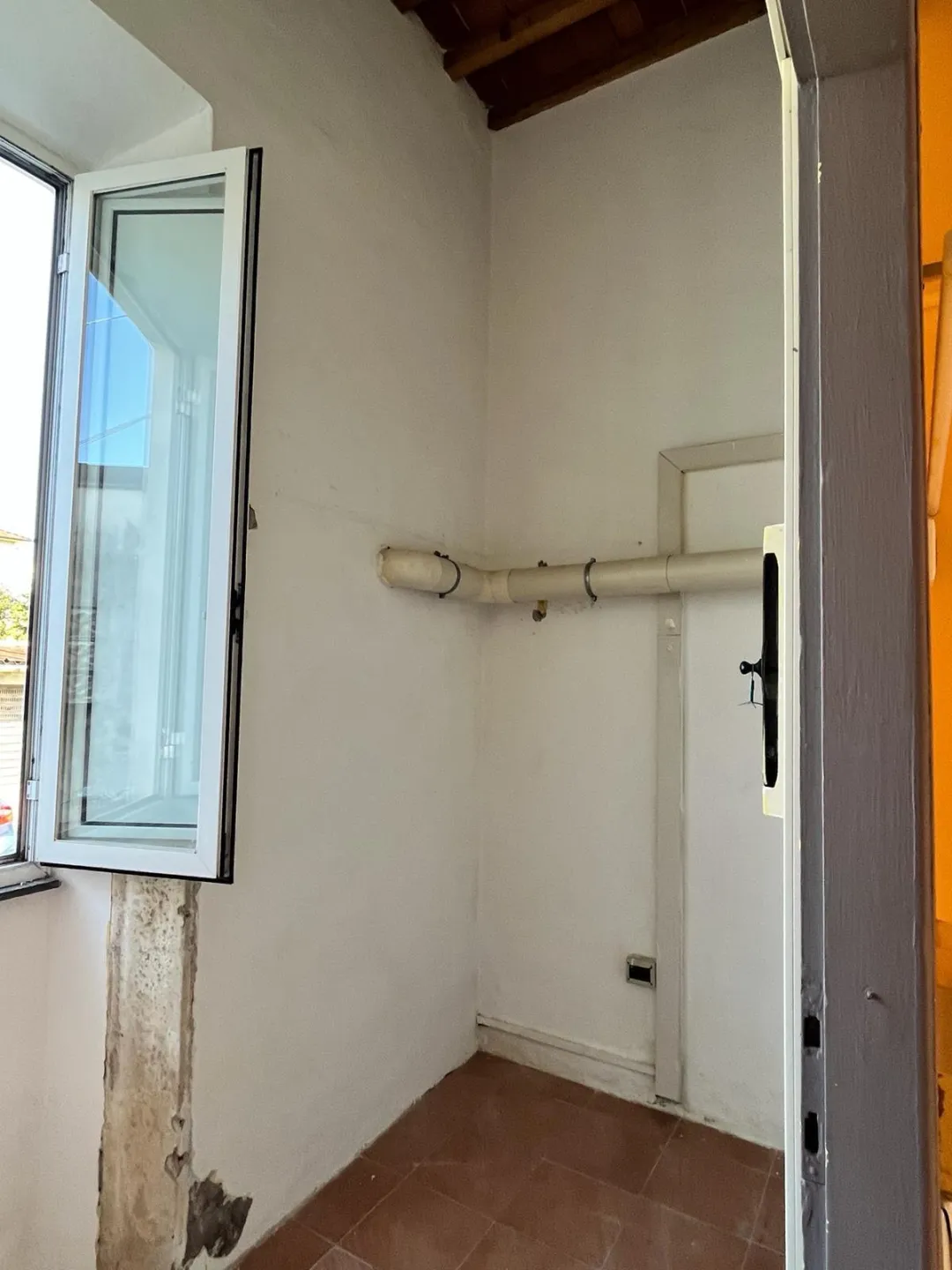 Immagine per Locale commerciale in affitto a Lucca