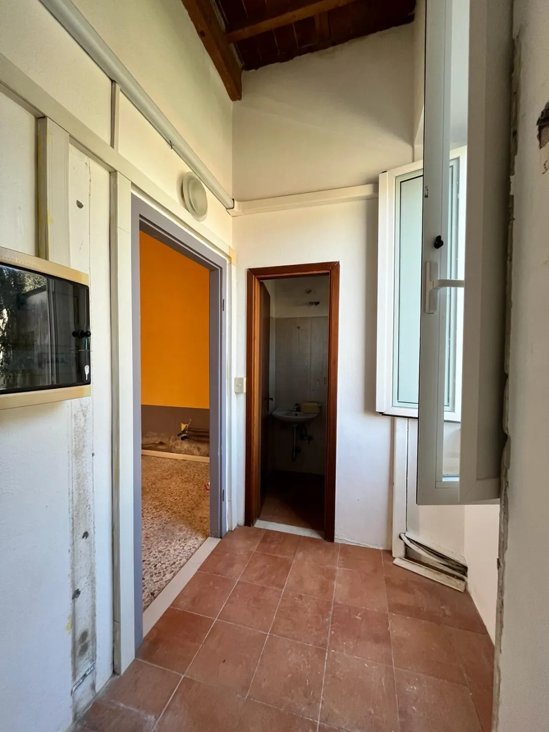 Immagine per Locale commerciale in affitto a Lucca