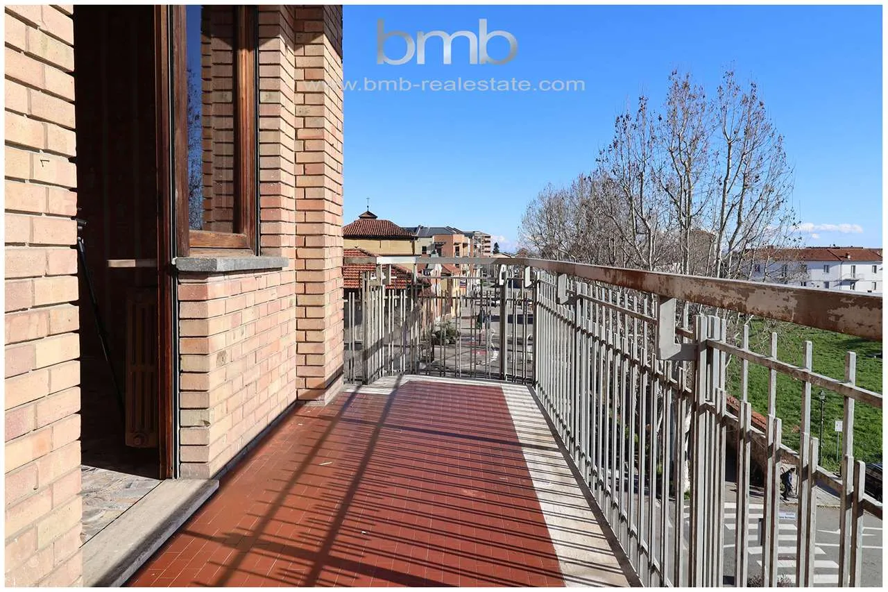 Immagine per Appartamento in vendita a Chieri via Vittorio Emanuele Ii 113