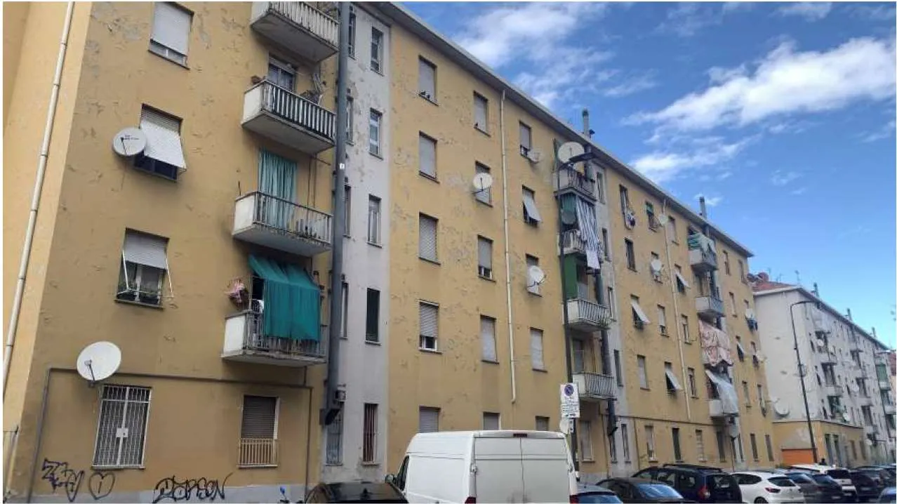 Immagine per Appartamento in asta a Milano via Abbiati 4