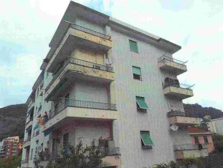 Immagine per Appartamento in asta a Genova via Borzoli 52