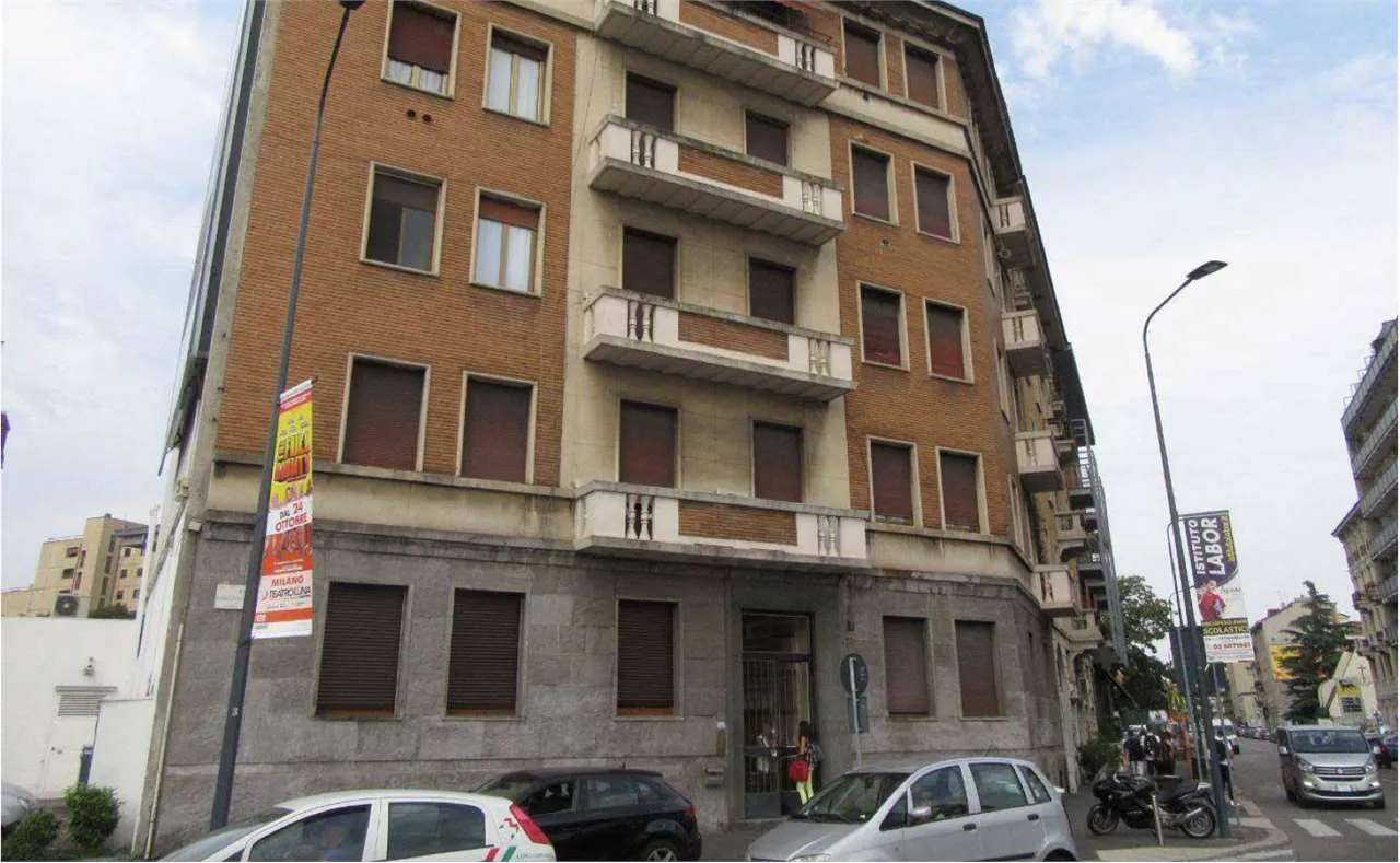Immagine per Stabile - Palazzo in asta a Milano via Gioacchino Murat 3