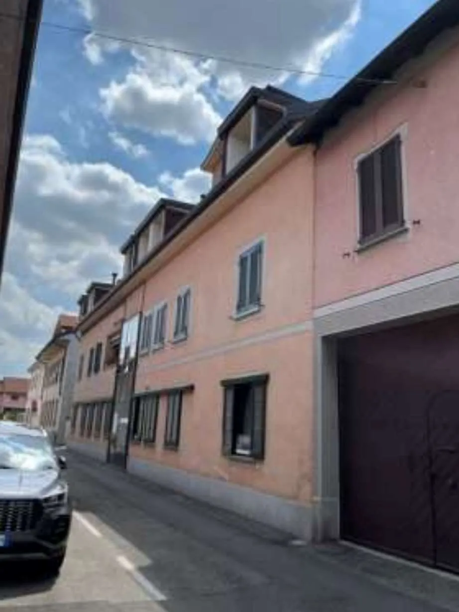 Immagine per Appartamento in asta a Cesano Maderno via Stoppani 8