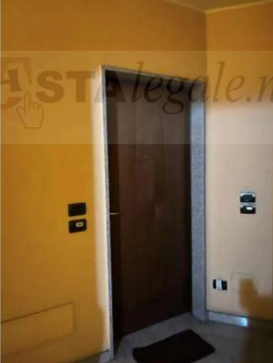 Immagine per Appartamento in asta a Cesano Maderno via Stoppani 8