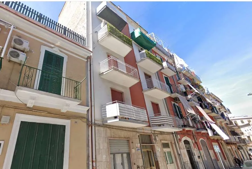 Immagine per Appartamento in asta a Bari via Fratelli Bandiera 29
