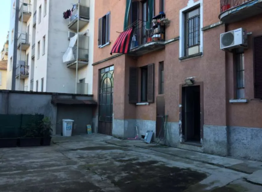 Immagine per Stabile - Palazzo in asta a Milano via Pellegrino Rossi 50