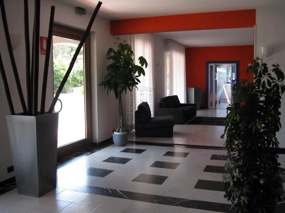 Immagine per Albergo in vendita a Lucca viale Giovanni Pacini 115