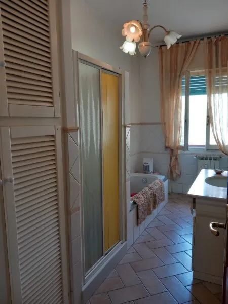 Quadrilocale via Mazzini 50, Sarzana