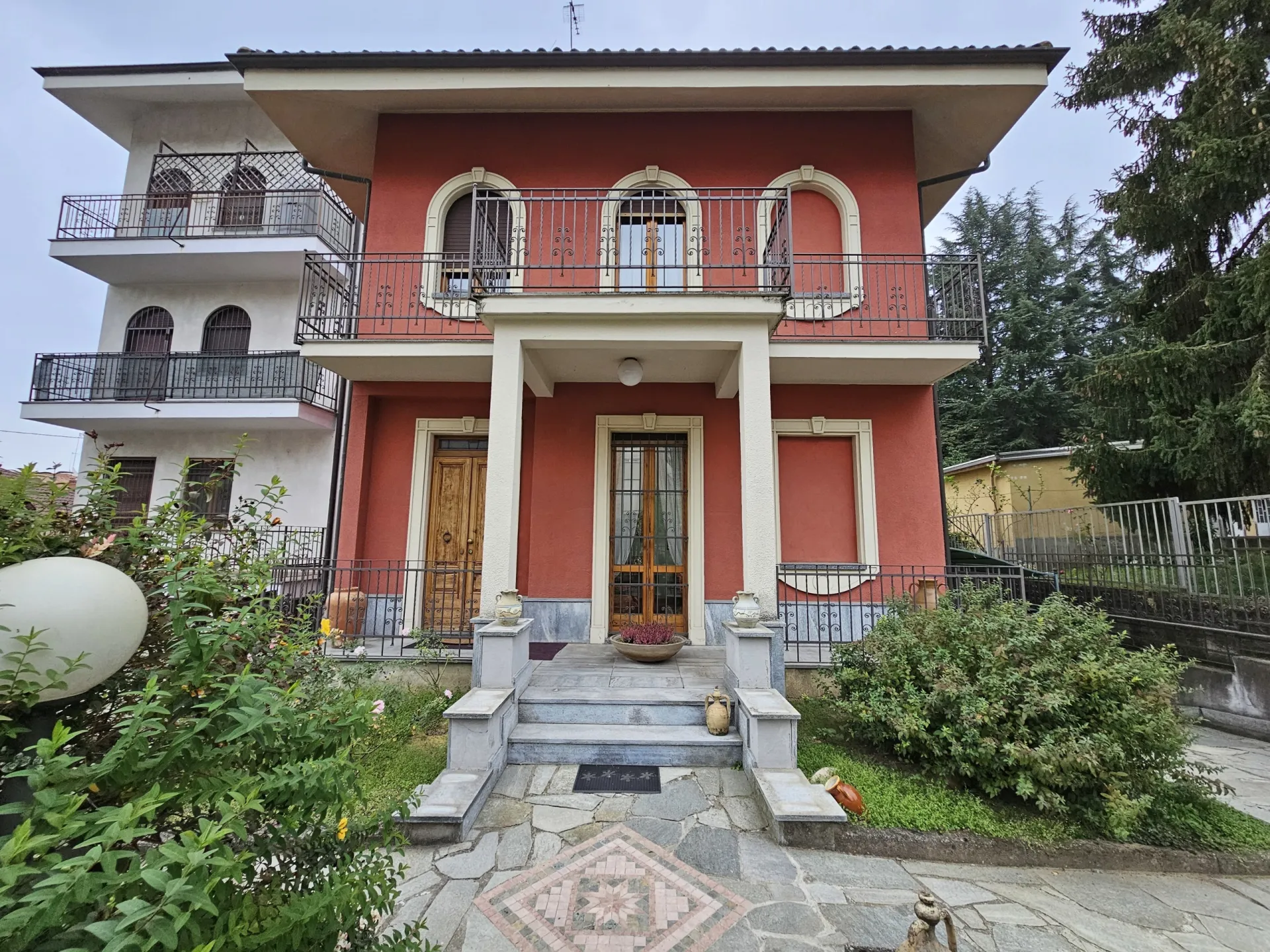 Immagine per Villa in vendita a Asti via Antonio Canova 27