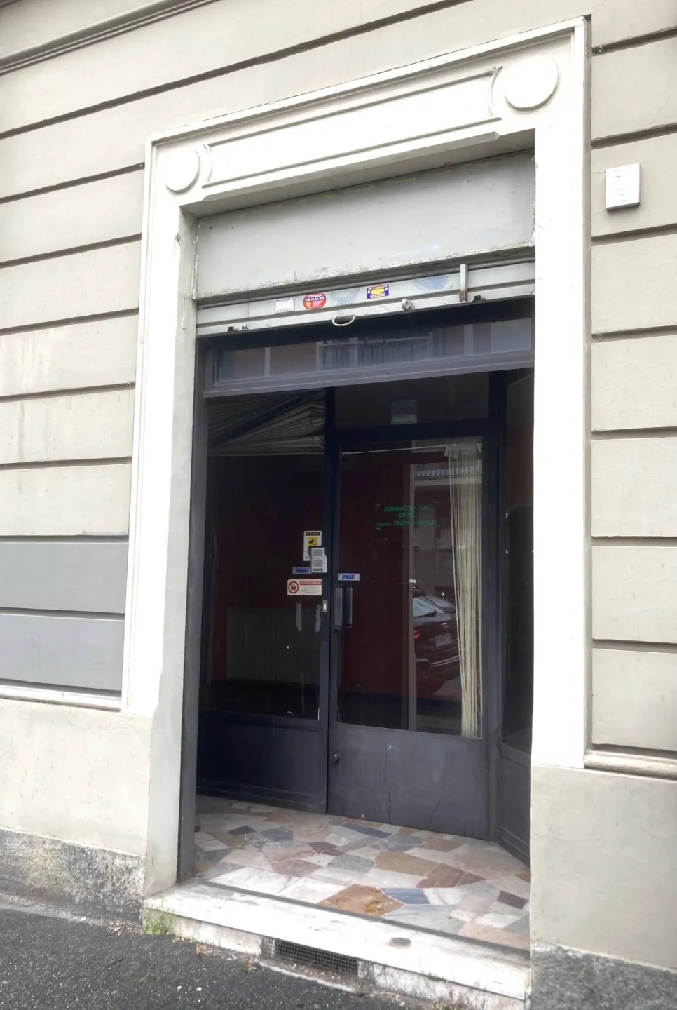 Immagine per Locale Commerciale in vendita a Torino Via Spalato