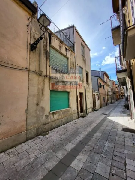 Casa Indipendente via Nuova, Malvagna