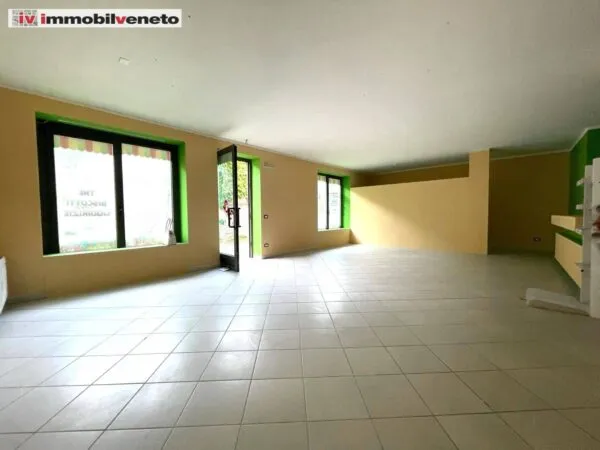 Negozio via Roma, Lonigo