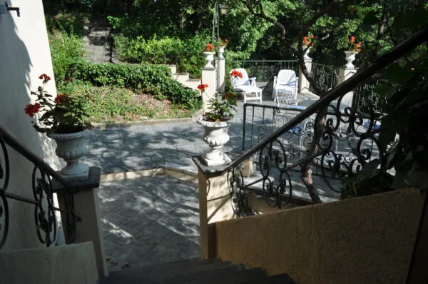 Villa via Provinciale Pellegrino, Varano De' Melegari