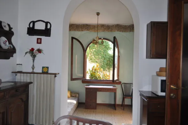 Villa via Provinciale Pellegrino, Varano De' Melegari