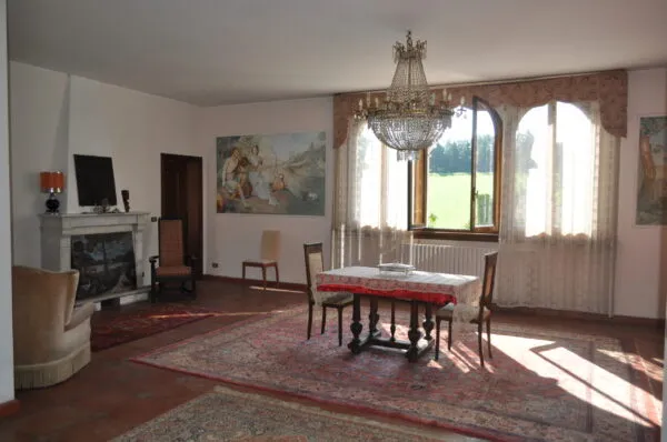 Villa via Provinciale Pellegrino, Varano De' Melegari
