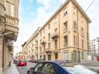 Quadrilocale via Legnano 31, Crocetta, Torino