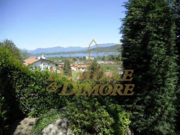 Villa via Monte Bianco 8, Dormelletto
