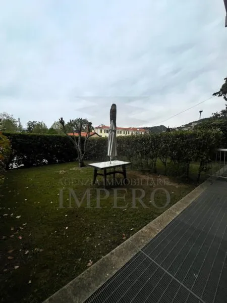 Bilocale via Degli Amici 19, Bordighera