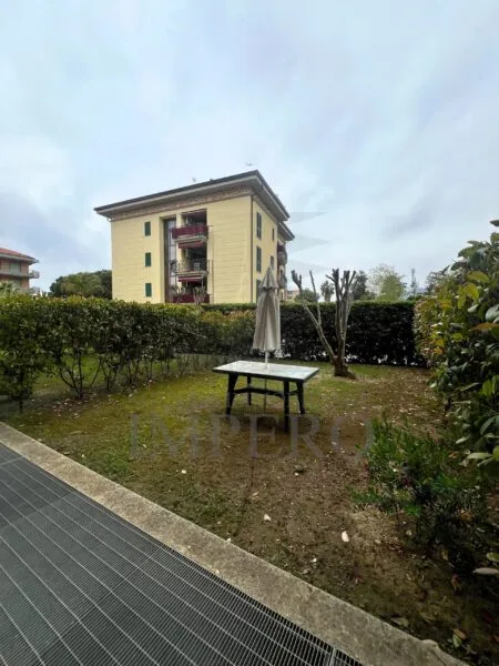 Bilocale via Degli Amici 19, Bordighera