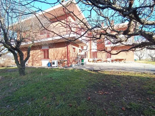Stabile via Guglielmo Marconi 10, Rivalta Di Torino