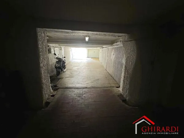 Garage Singolo via Merano 1a, Genova