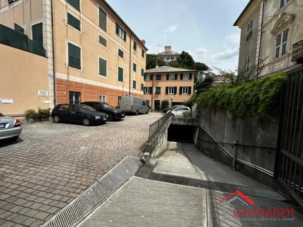 Posto Auto Coperto via Merano 1a, Genova