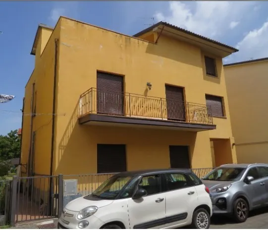 Immagine per Appartamento in asta a Arezzo via Umbria 26