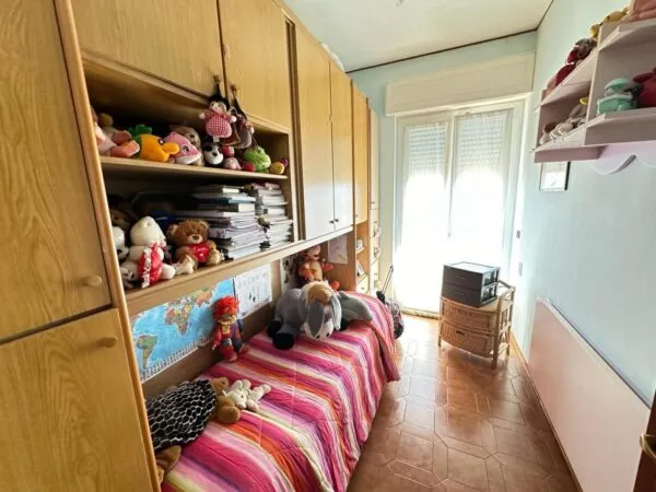 Appartamento via Fratelli Rosselli 58, Luni