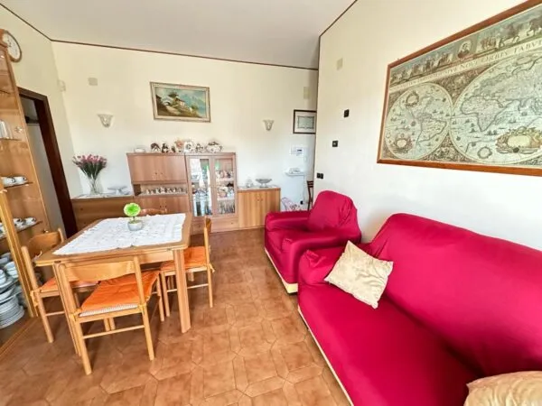 Appartamento via Fratelli Rosselli 58, Luni