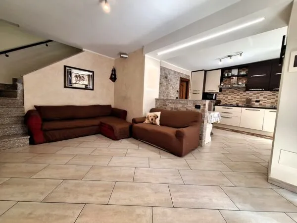 Porzione Di Casa via Matteotti, Centro, Alpignano