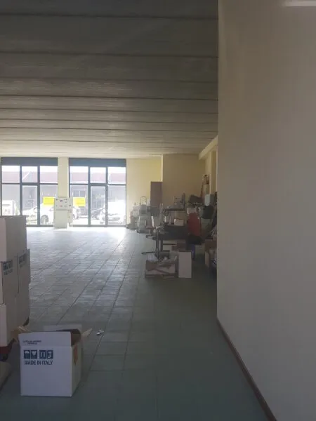 Immagine per Industriale in affitto a Lucca viale Alcide De Gasperi 95/F