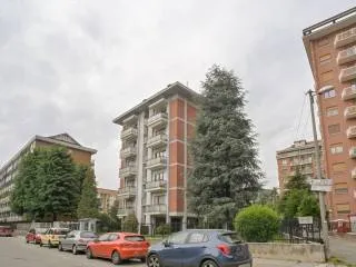 Immagine per Quadrilocale in Vendita a Torino Via Luigi Luzzatti 47