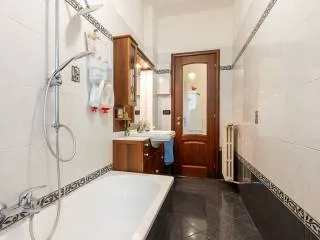 Trilocale via Bardonecchia 6, Cenisia, Torino