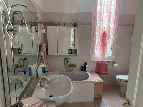 Quadrilocale viale Delle Palme, Taggia
