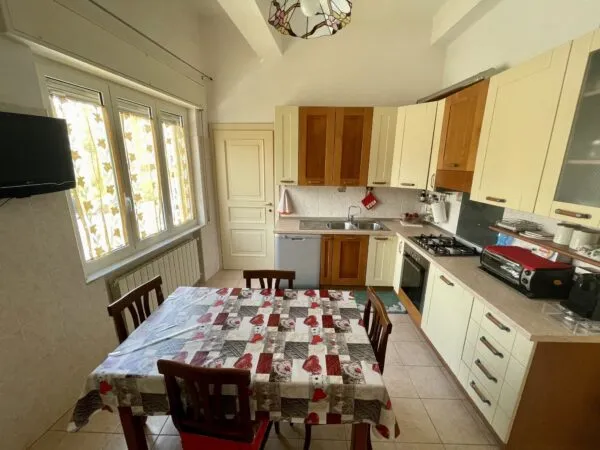 Quadrilocale viale Delle Palme, Taggia