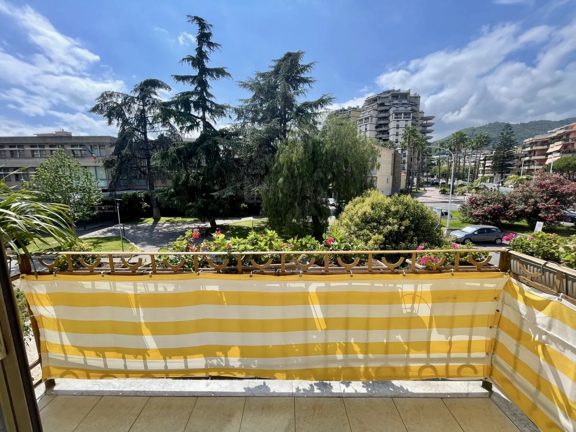 Immagine per Quadrilocale in vendita a Taggia viale Delle Palme