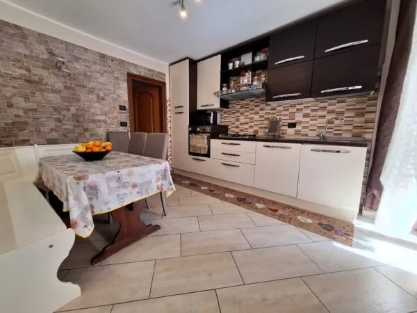 Porzione Di Casa via Matteotti, Centro, Alpignano