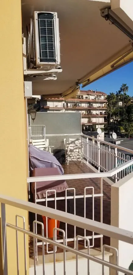 Immagine per Appartamento in affitto a Sanremo via Padre Semeria 436