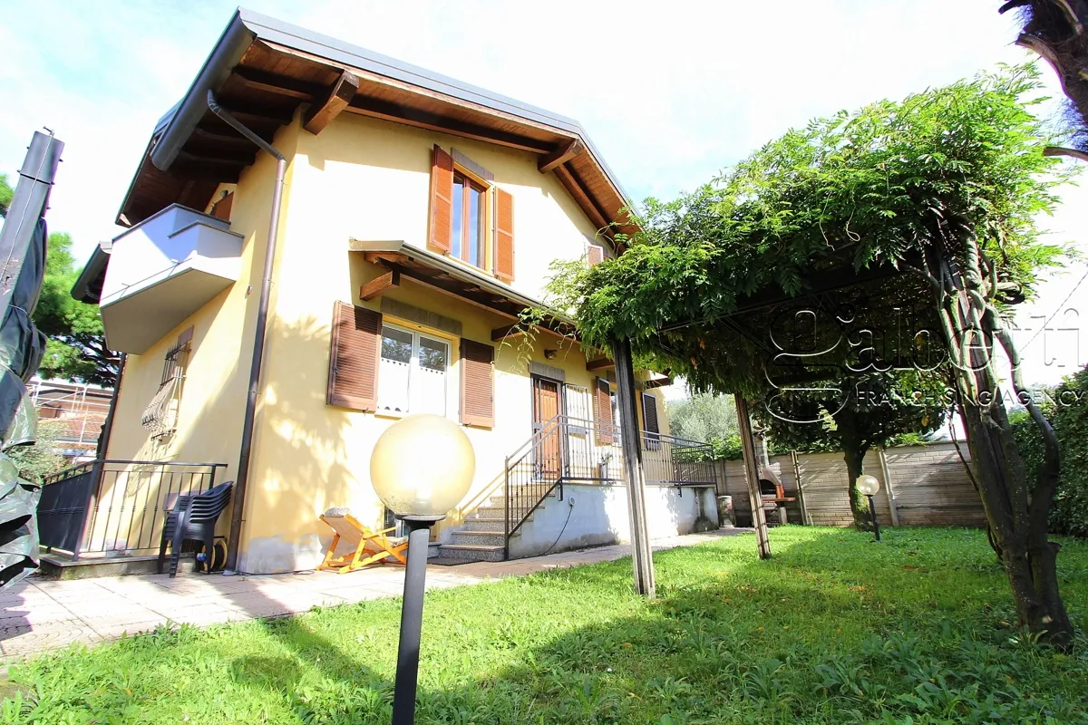 Immagine per Villa in vendita a Pregnana Milanese via Marconi