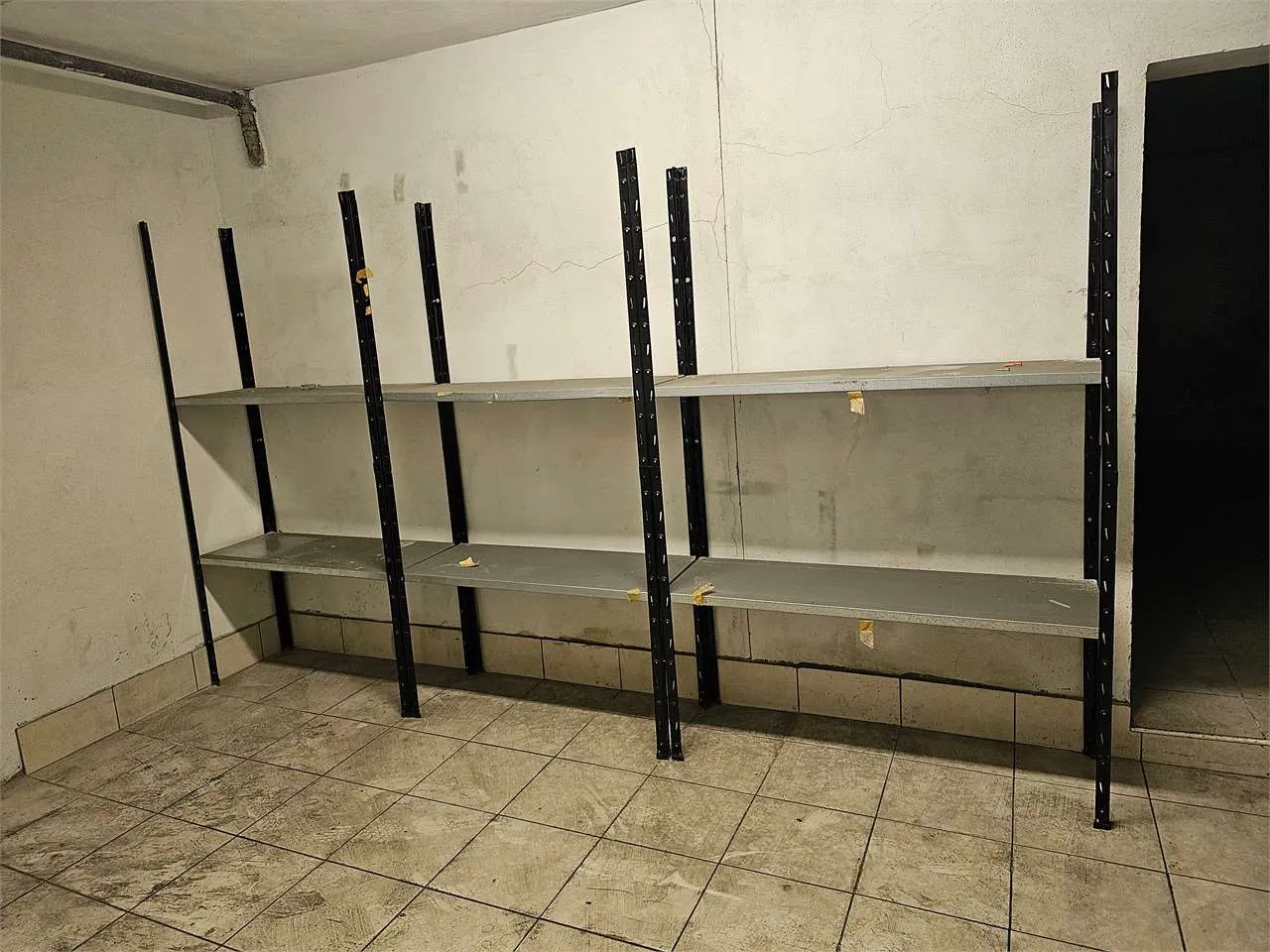 Immagine per Magazzino in vendita a Torino via Pessinetto 13