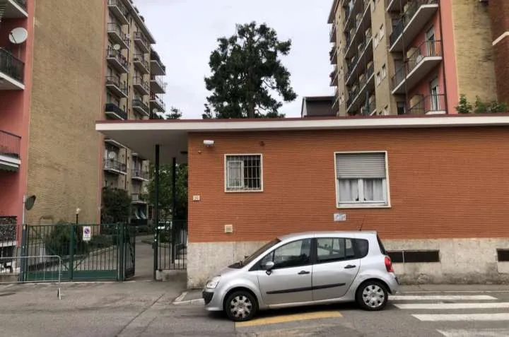 Immagine per Appartamento in asta a Rho via Torino 26