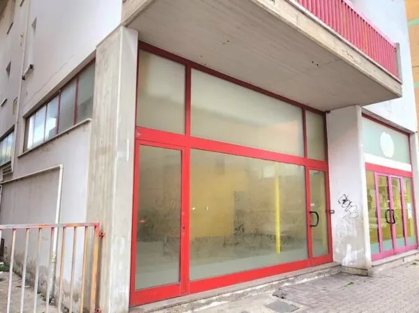 Locale Commerciale via Del Mare 72/b, San Benedetto Del Tronto