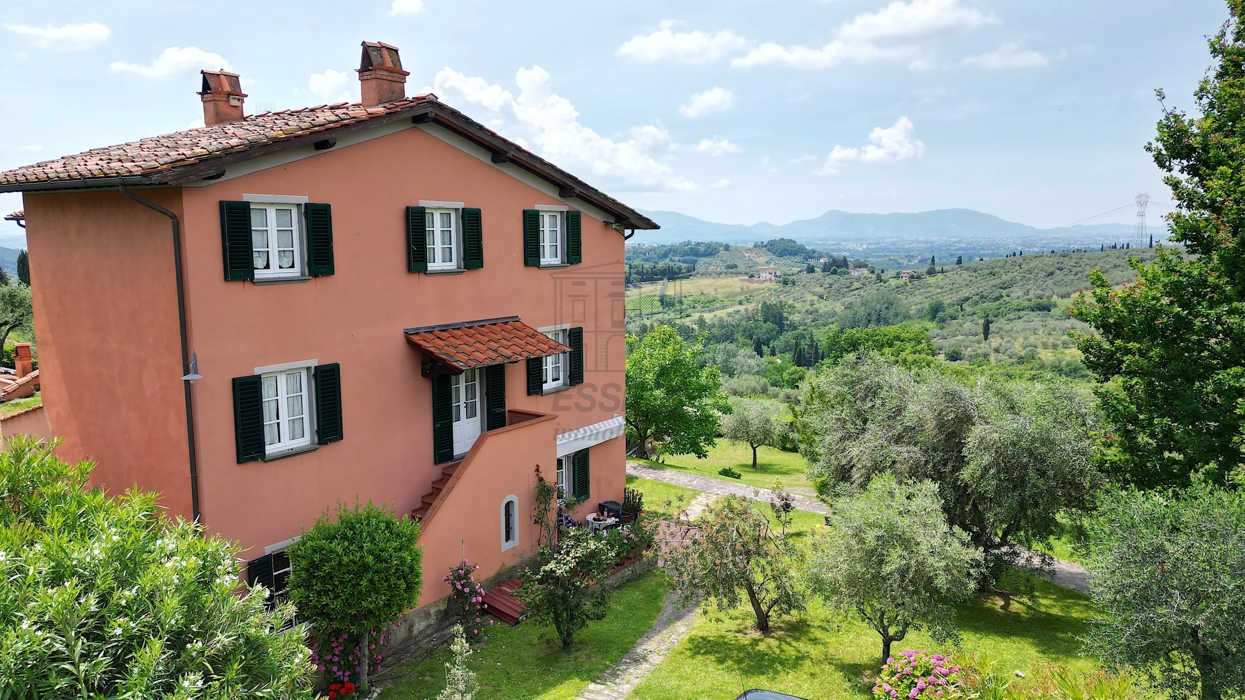 Immagine per Casale in vendita a Lucca via Pieroni