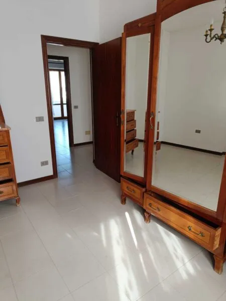 Villa Trifamiliare via Ugo La Malfa 38, Santa Maria Nuova