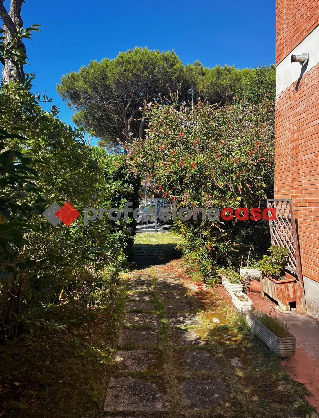 Immagine per Appartamento in vendita a Pomezia via Candelaro 40