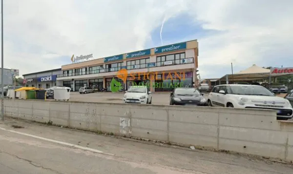 Locale Commerciale via Corsica, Termoli