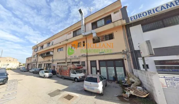 Locale Commerciale via Corsica, Termoli