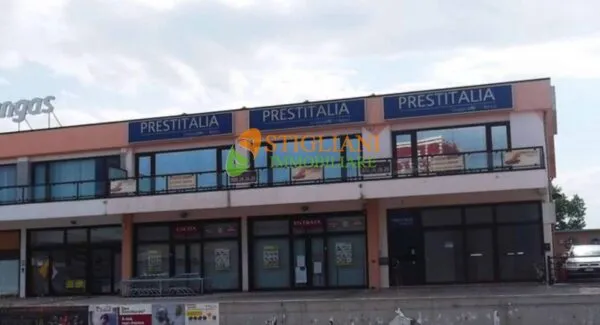 Locale Commerciale via Corsica, Termoli