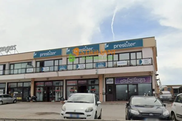 Locale Commerciale via Corsica, Termoli